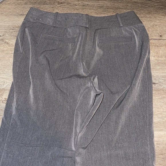 East 5th. Grey slacks size 12. - Picture 9 of 9